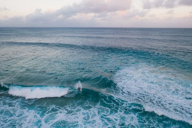 Watch The Pipeline Pro Surf Comp