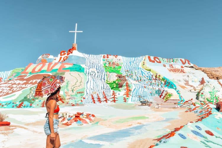 Salvation Mountain Slab City, Was Es In Kalifornien Zu Sehen Gibt2