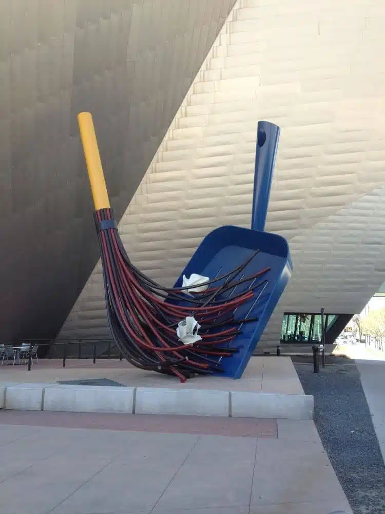 Fun Things to do in Denver Colorado 34 denver art museum