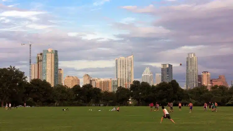 Breng De Familie Naar Het Zilker Metropolitan Park