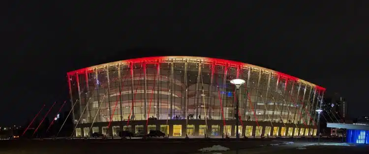 30 Fun Things to do in Kansas City 51 Catch a performance at the Kauffman Center for the Performing Arts