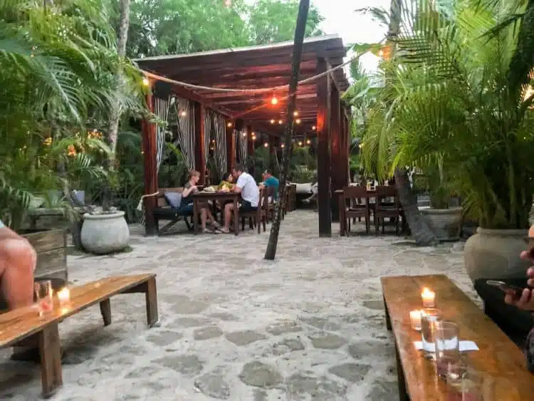 30 Cose Migliori Da Fare A Tulum Messico 18 Goditi La Vita Notturna Al Gitano Tulum