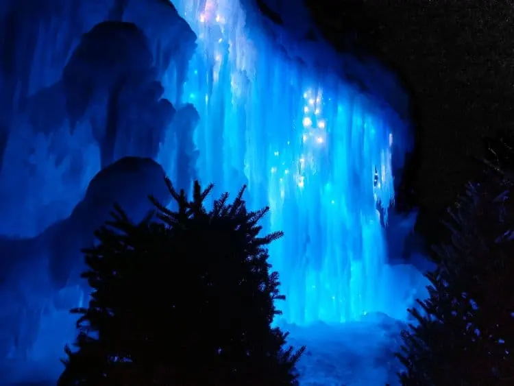 Vest Day Trips From Denver - Ice Castles Night