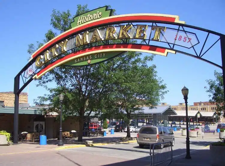 30 Fun Things to do in Kansas City 35 city market kansas