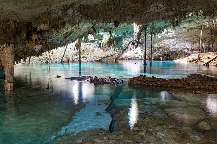 Cenote Taak Bi Ha