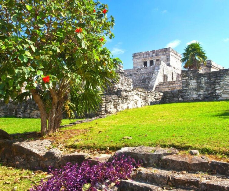 Ruines Mayas De Tulum