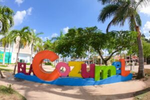 How to get from Cancun to Cozumel Mexico