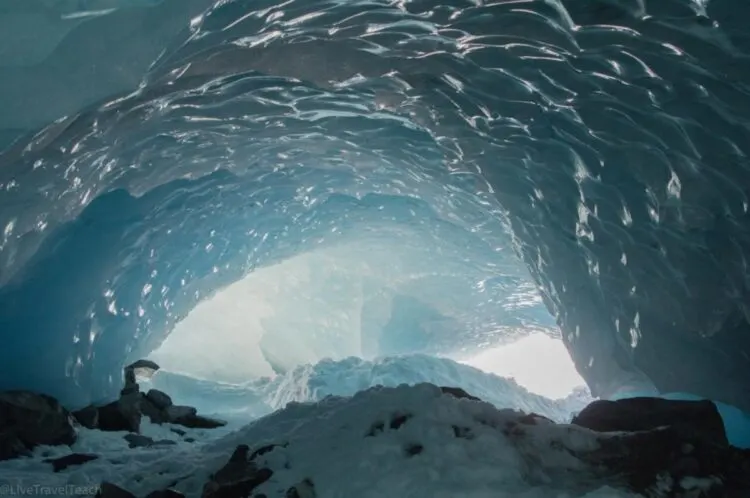 Byron Glacier EishöHle