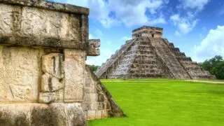 How to travel from Merida to Chichen Itza, Mexico