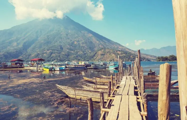 Hoe Kom Je Van Antigua Naar Het Meer Van Atitlan, Guatemala?