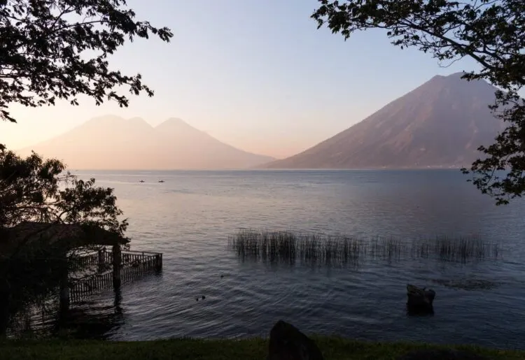 Wie Kommt Man Von Guatemala-Stadt Zum Atitlan-See, Guatemala?