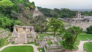 Comment se rendre de Flores à Palenque, au Guatemala.