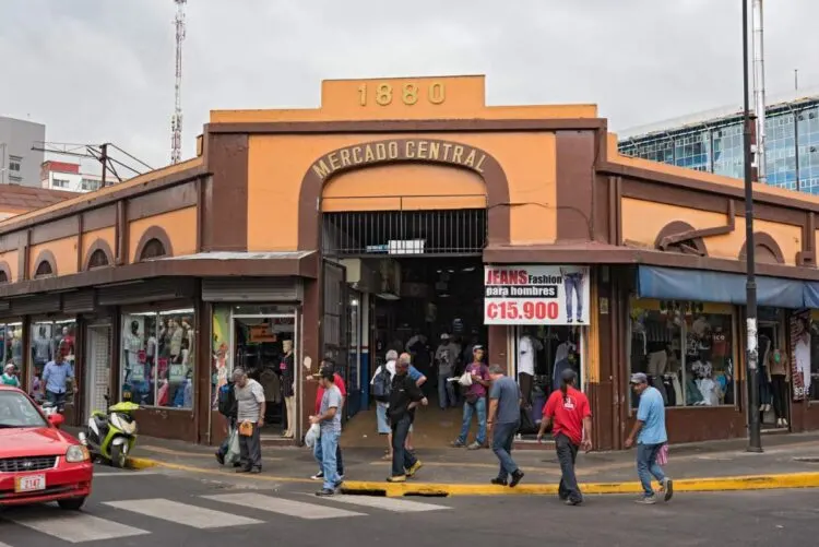 Hoe Kom Je Van Tamarindo Naar San José, Costa Rica?