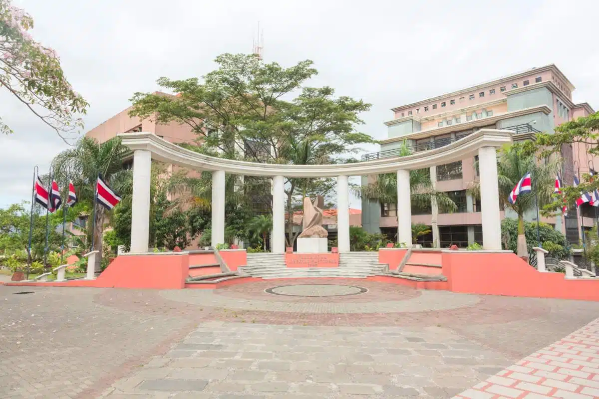 Comment-Aller-De-Tamarindo-à-San-Jose-Costa-Rica