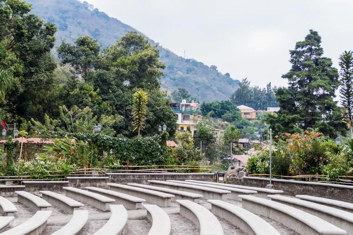 Hoe Kom Je Van Antigua Naar San Marcos La Laguna, Guatemala?