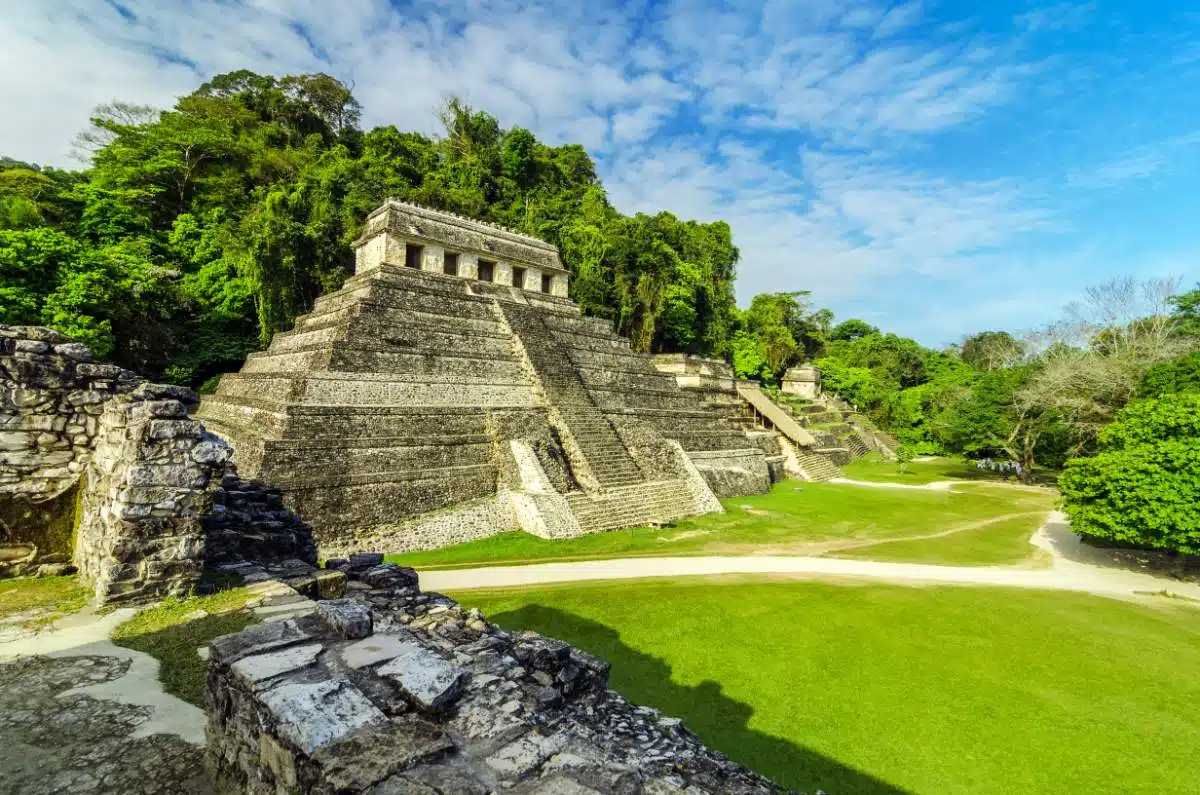 Hoe Kom Je Van Flores, Guatemala, Naar Palenque, Mexico5?