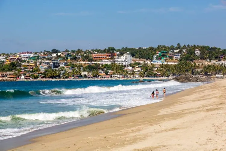 How To Get From Huatulco To Puerto Escondido, Mexico3