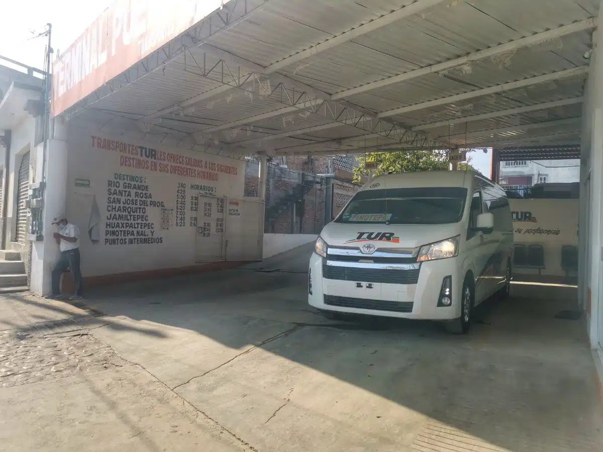 Bus Van Puerto Escondido Naar Chacahua3