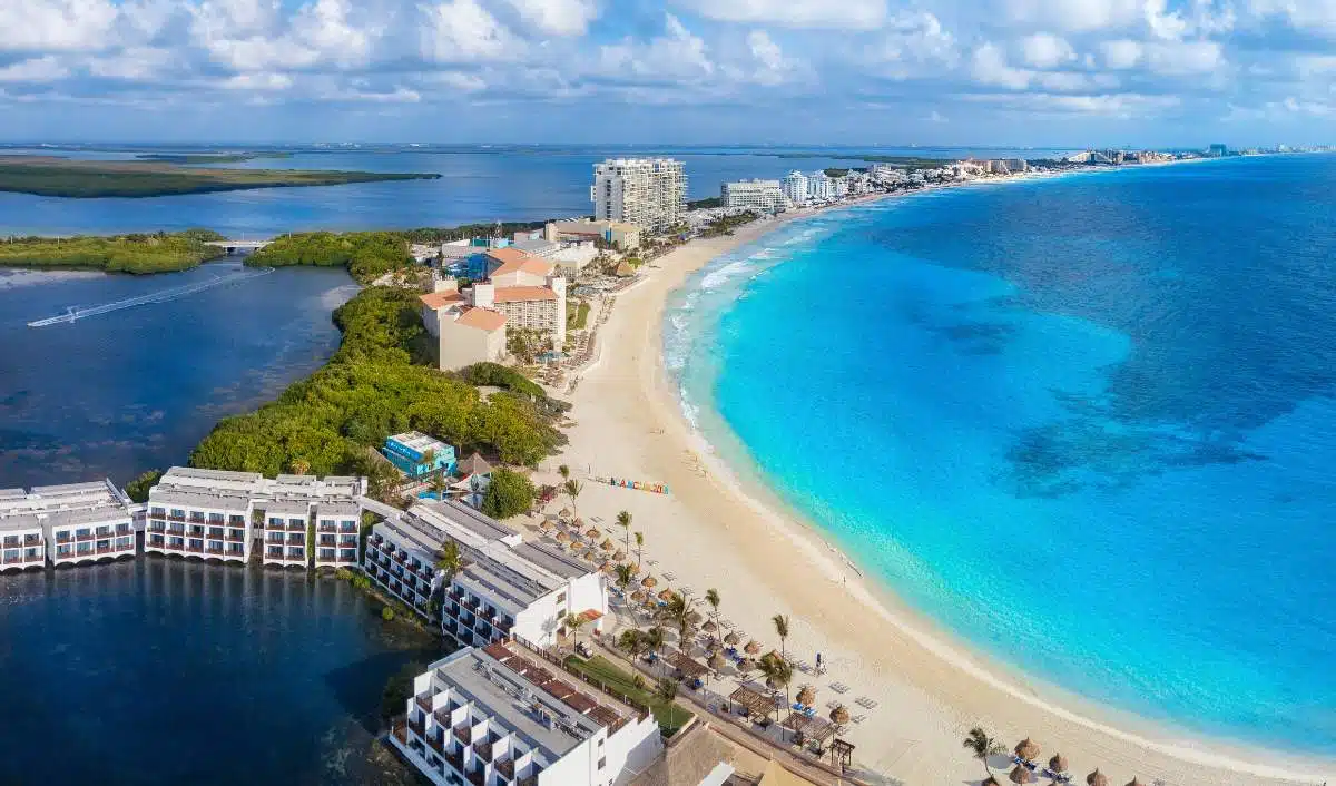 Dall'aeroporto Di Cancun A Cancun