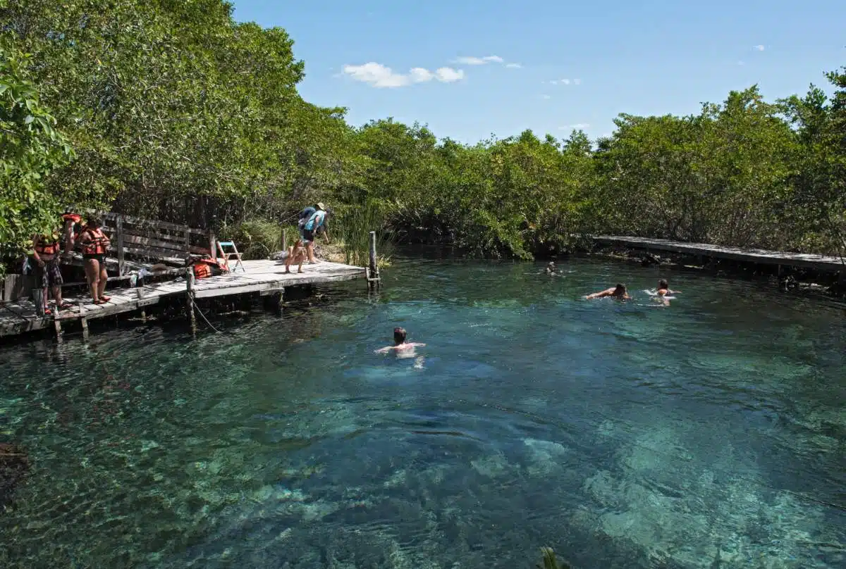 Hoe Kom Je Van Het Vliegveld Van CancúN Naar Holbox4?