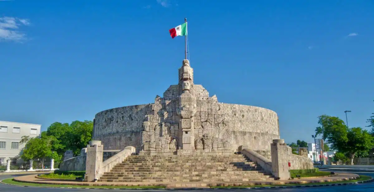 Dall'aeroporto Di Cancun A Merida