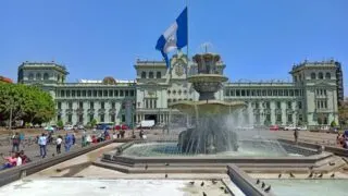 De Flores à Guatemala City