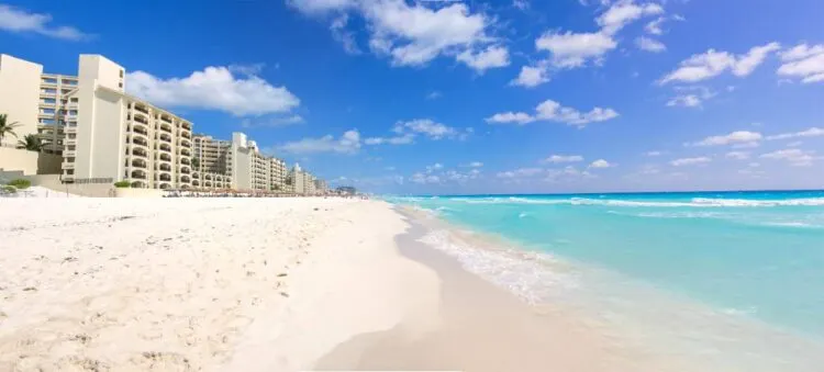 Hoe Kom Je Van Isla Mujeres Naar CancúN?