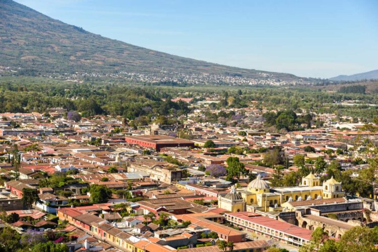 Comment Se Rendre De LanquíN à Antigua, Guatemala