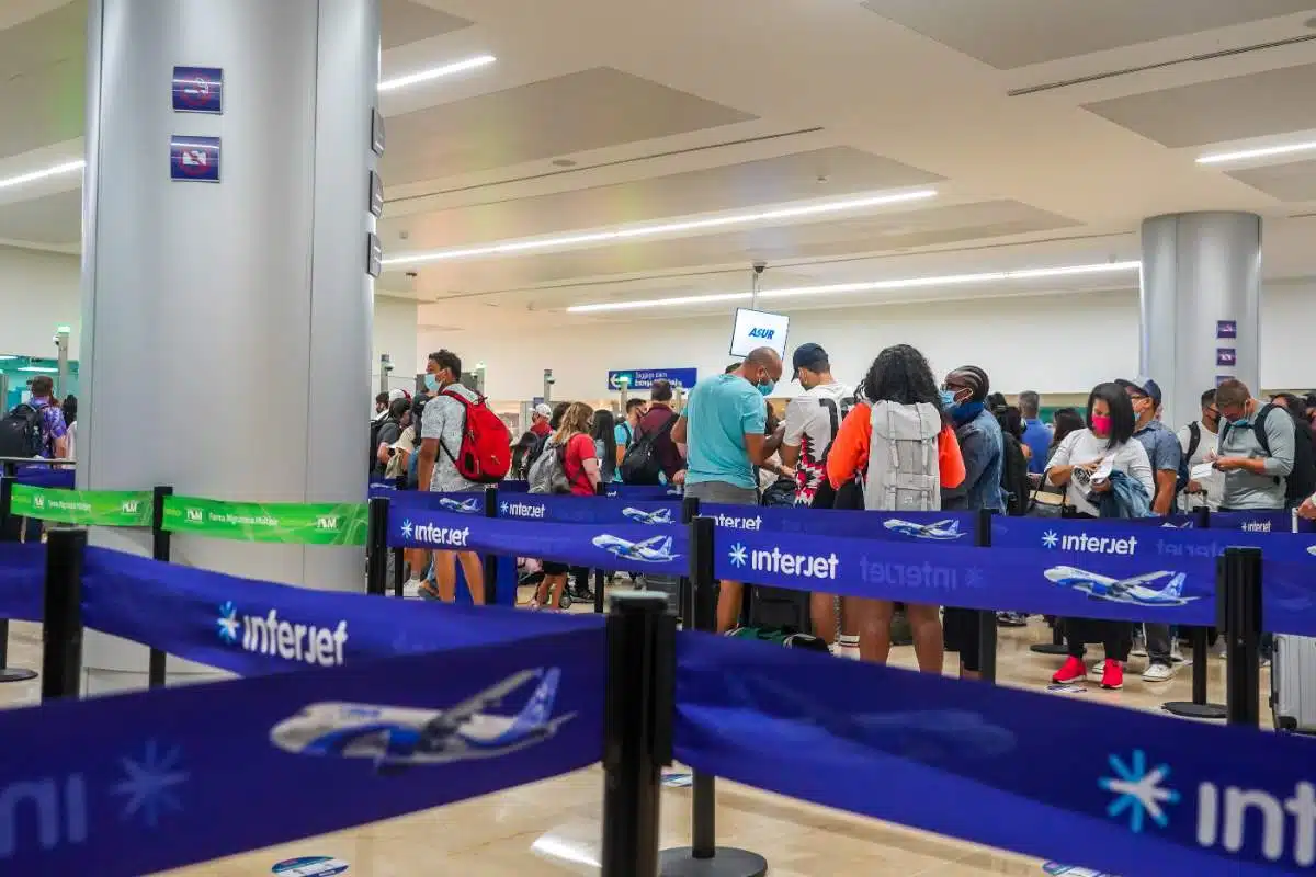 Da Merida All'aeroporto Di Cancun
