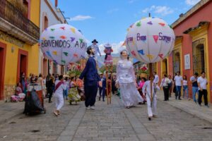How to get from Puerto Escondido to Oaxaca City, Mexico
