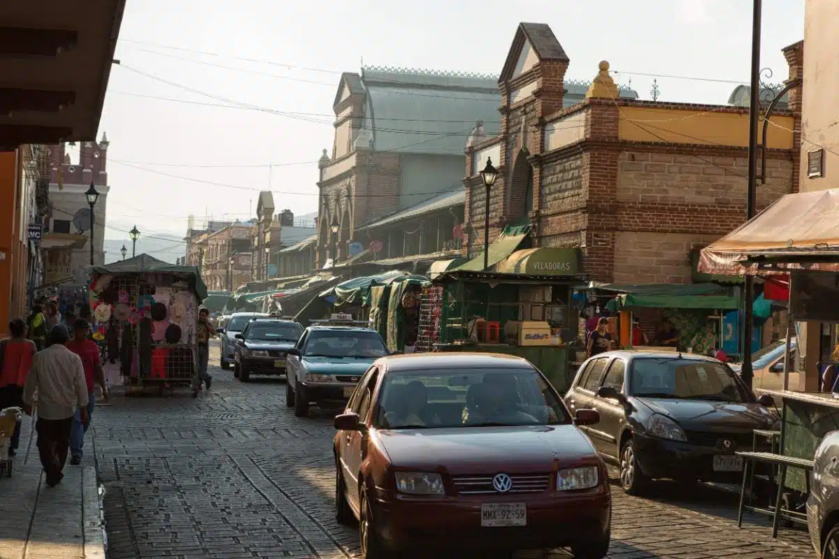 Hoe Kom Je Van Puerto Escondido Naar Oaxaca Stad, Mexico?