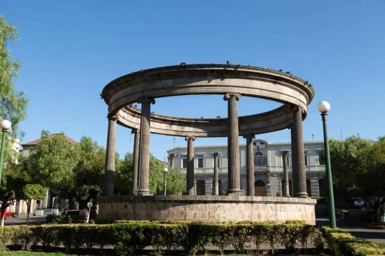 Comment Se Rendre De Panajachel à Xela, Au Guatemala.