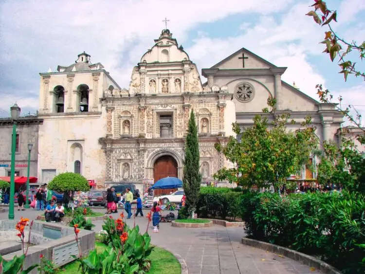 Comment Se Rendre De Panajachel à Xela, Au Guatemala.