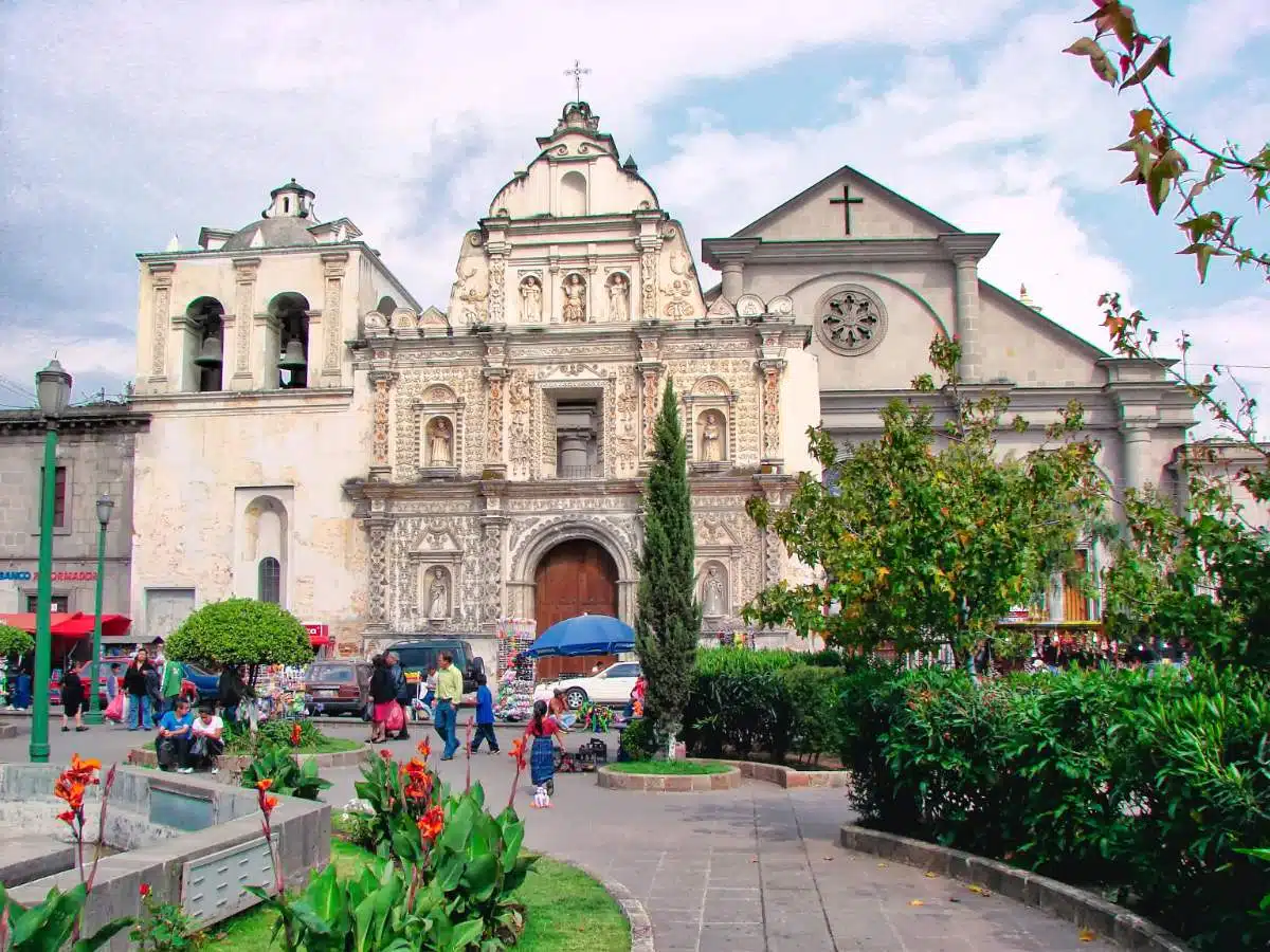 Como Chegar De Panajachel A Xela, Guatemala