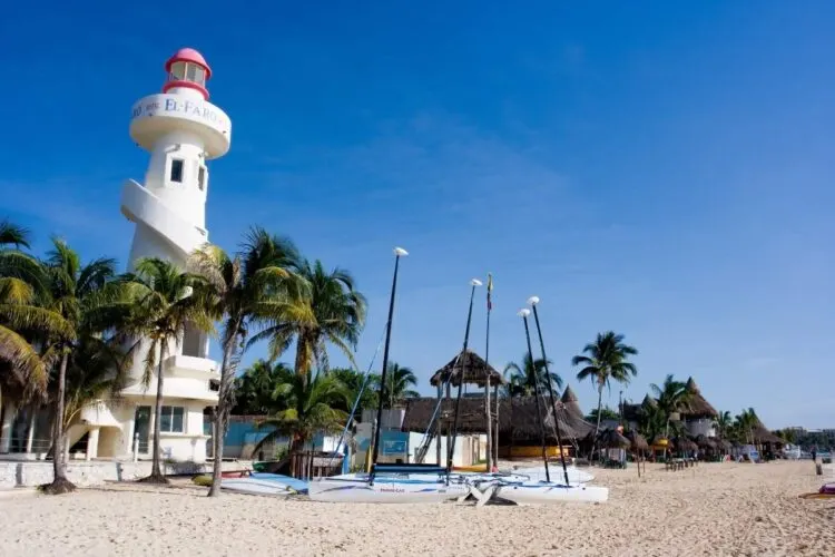 Wie Kommt Man Von Holbox Nach Playa Del Carmen, Mexiko