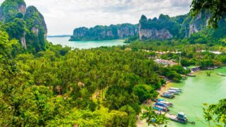 Hoe kom je van Phuket naar Krabi, Thailand?