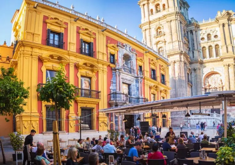 Wie Kommt Man Von Flughafen Malaga Ins Zentrum Von Malaga