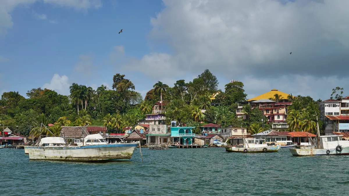 Comment Se Rendre De Rio Dulce à Livingston, Guatemala