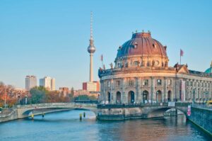 How to get from Frankfurt to Berlin, Germany