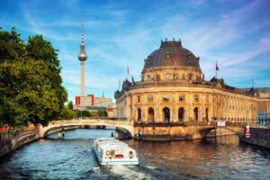 How to get from Hamburg to Berlin, Germany