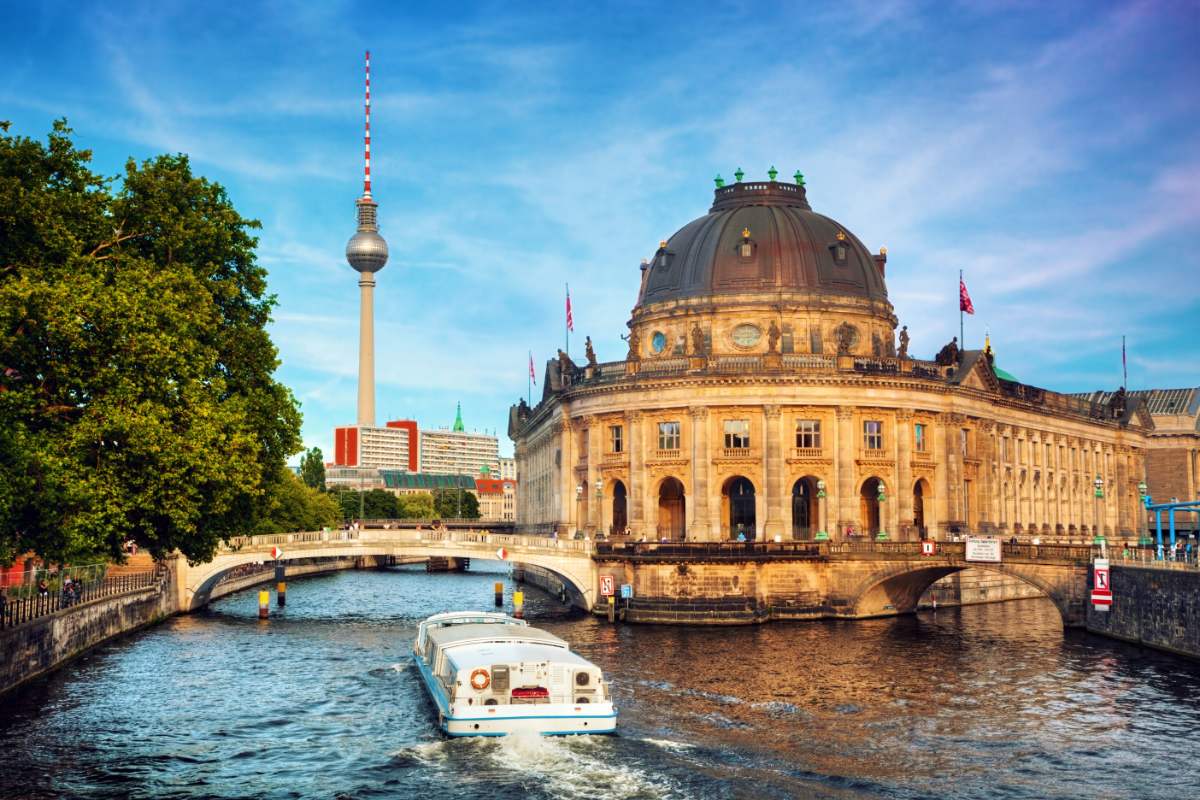 Hoe kom je van Hamburg naar Berlijn, Duitsland?