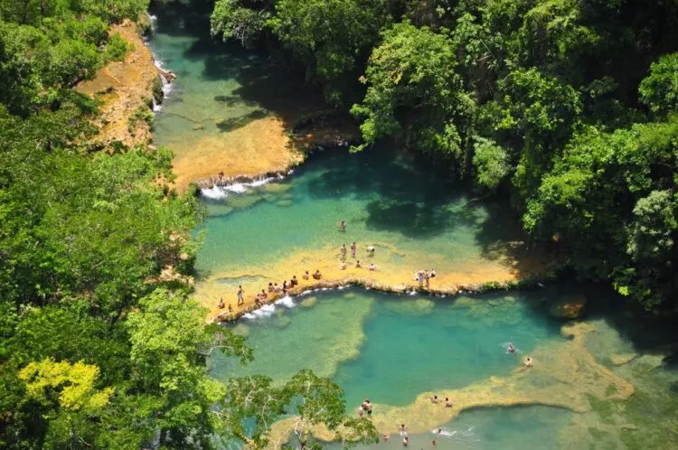 Hoe Kom Je Van Rio Dulce Naar Semuc Champey, Guatemala?