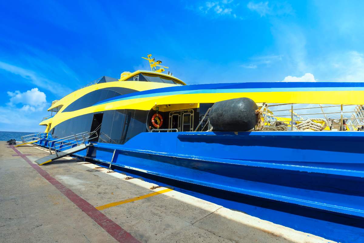 Ferry Do Cozumel Para O Cancun