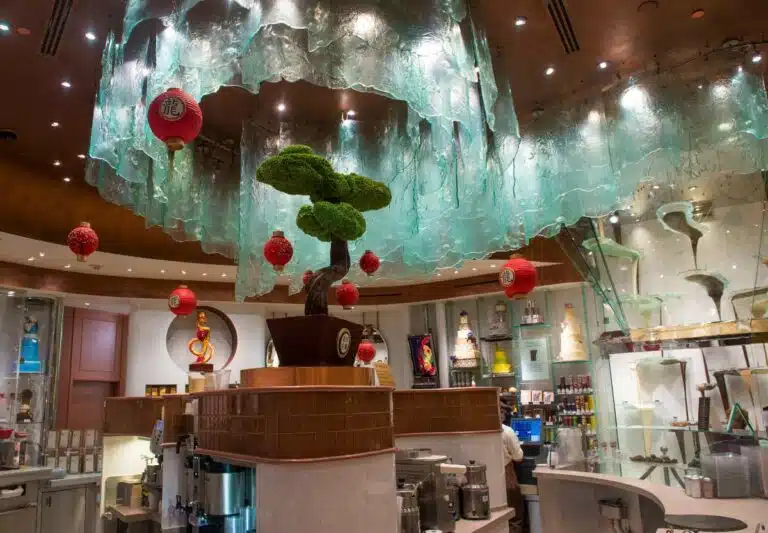 Bellagio Chocolate Fountain In Las Vegas At Bellagio Patisserie