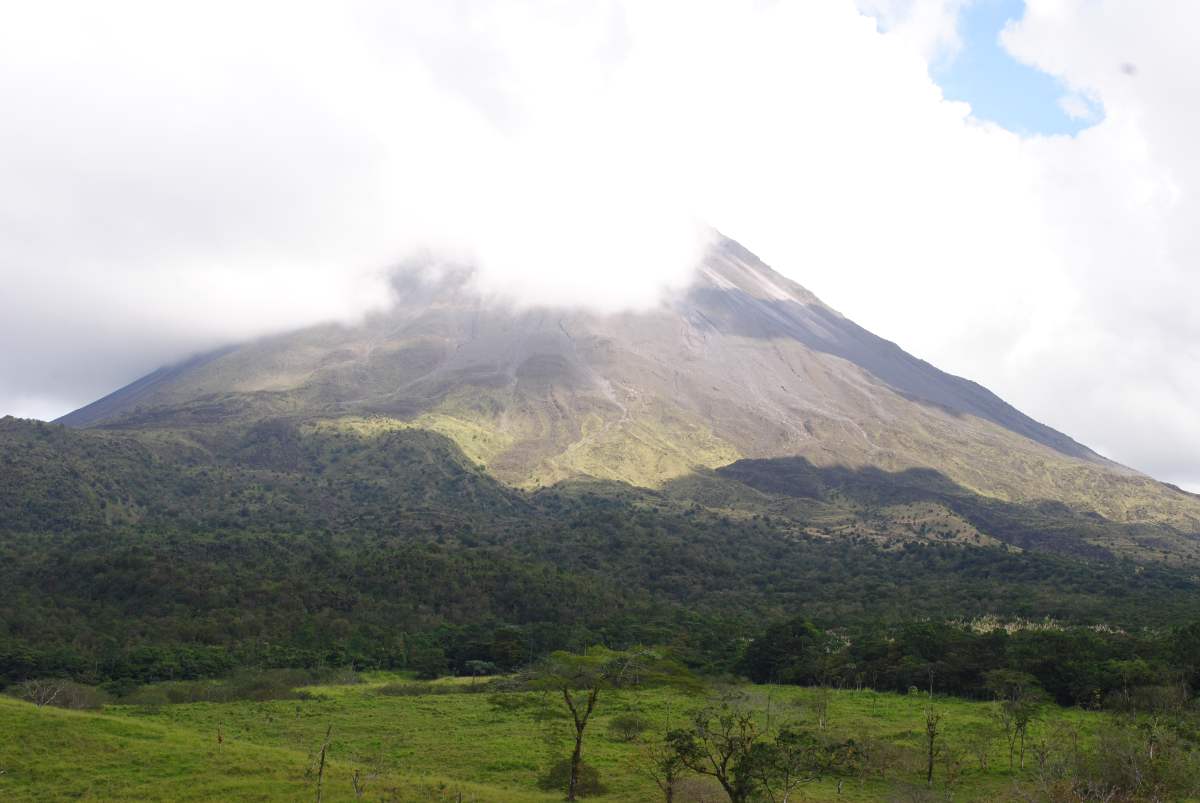 Full Day Arenal Volcano &Amp; Tabacon Hot Springs Resorts Tours