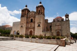 5 Best Ways to get from Oaxaca Airport to Oaxaca City, Mexico