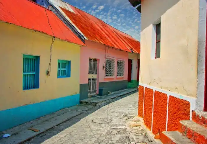 Caye Ambergris To Flores1