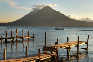 Cómo llegar de San Cristóbal de las Casas, México al Lago de Atitlán, Guatemala