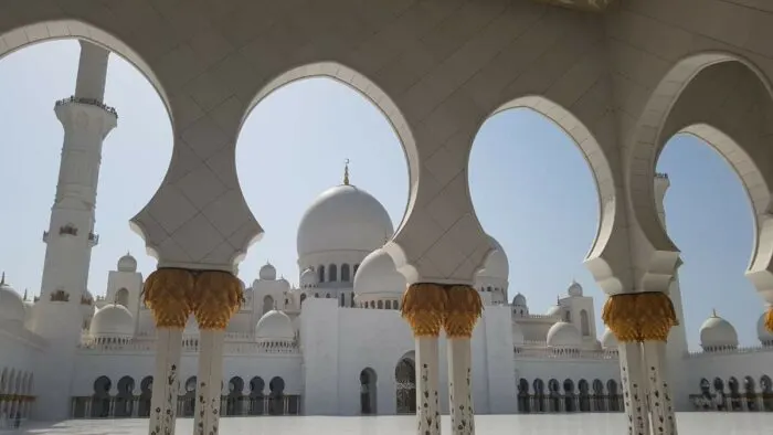 Explorar A Magnífica Mesquita Do Xeque Zayed Grand