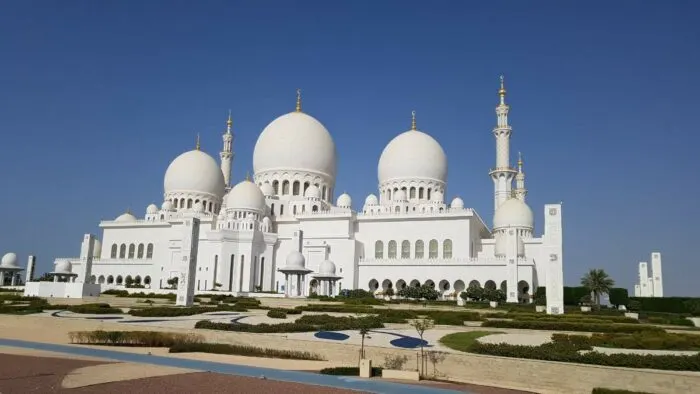 Explorar A Magnífica Mesquita Do Xeque Zayed Grand